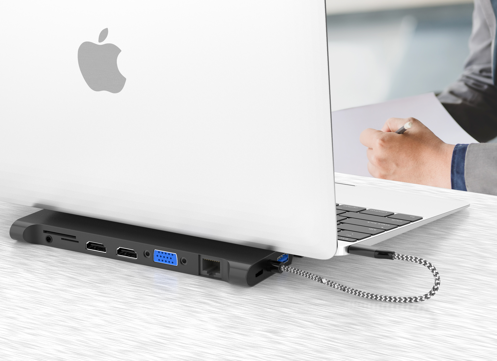 11 IN 1 usb c hub 2 x HDMI 4K 30HZ+ VGA + Type C PD 100W Data + RJ45 + 3 x USB A 3.0 + 3.5mm Audio/Mic + SD + TF k&aacute;rtyaolvas&oacute; t&ouml;bbportos dokkol&oacute; &aacute;llom&aacute;ssal laptophoz/telefonhoz